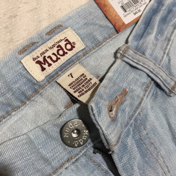 Ripped Jeans NEVER WORN - Picture 2 of 3